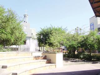 Plaza pública de Rincón. / Foto por: Rosemarie Vázquez