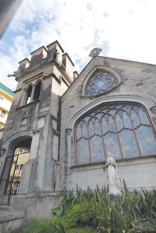 Capilla Nuestra Señora de Lourdes ubicada en la Ave. Ponce de León, esquina Ave. Miramar. / Foto por: Ricardo Alcaraz