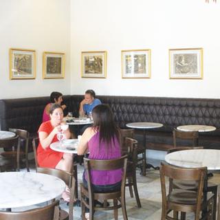 Lugar que invita a disfrutar sin prisas, Caficultura en el Viejo San Juan.