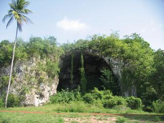 [14] Cueva María de la Cruz.