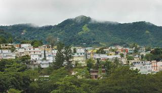 Imagen urbana de Cayey. / Foto por: Ricardo Alcaraz